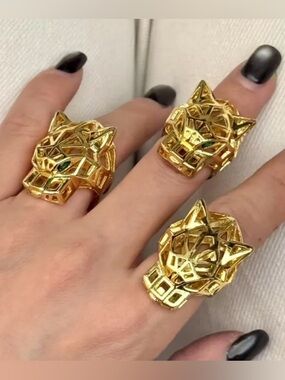 Panther Ring with Green Stone Accent